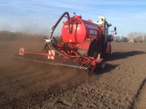 Garanno row applicator