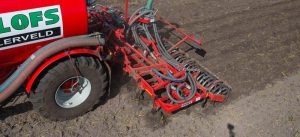 Garanno row applicator