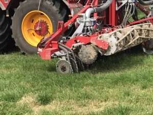 Tribus grassland applicator